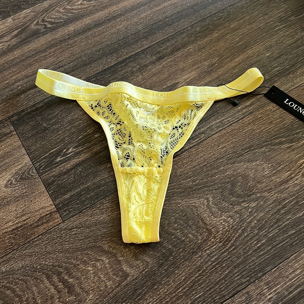 Lounge Balcony Thong